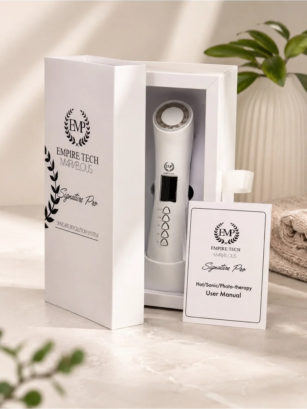 Signature Pro White Facial Device